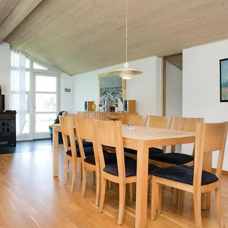 Four-bedroom Holiday In